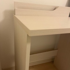 ニトリ　デスク&チェアセット　の画像
