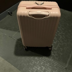 スーツケースあげますの画像