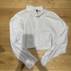 秋服　まとめ売り　シャツ　ショート丈の画像