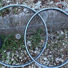 自転車のタイヤの画像