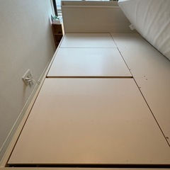 収納たっぷり ダブルベッド（マットレス付き）の画像