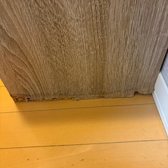 扉付き収納棚の画像
