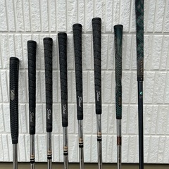 796、　　古いゴルフクラブ9本の画像