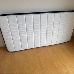 【美品】シングルベッド、マットレスの画像
