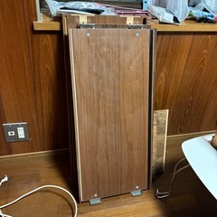 無印良品　木製ガラス棚の画像
