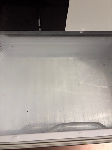 三菱冷蔵庫　700ℓ