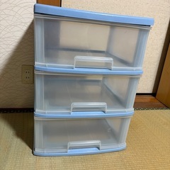 衣装ケースの画像