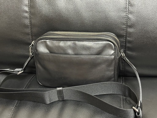 COACH（コーチ）メンズ ブラックバッグ