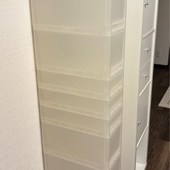引取早い人優先無料収納棚の画像