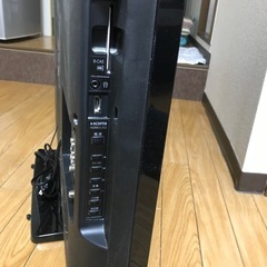 TOSHIBA  REGZA 液晶テレビ　32型の画像