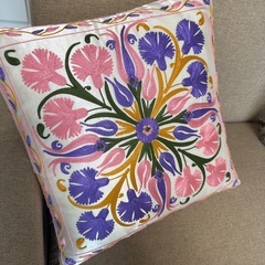 【美品】本場のトルコシルク 花柄刺繍クッションカバー 45cmの画像