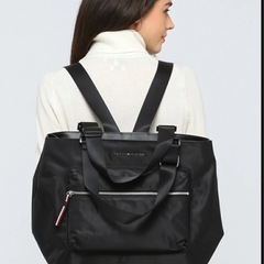TOMMY HILFIGER(トミーヒルフィガー)の画像