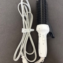パナソニック　コンパクトブラシアイロンの画像