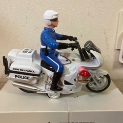 トイコー　サウンドポリスバイク 警察官フィギュアの画像