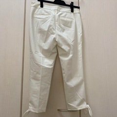オフホワイトパンツ　Lの画像