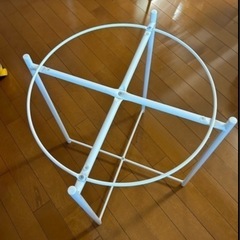 IKEAサイドテーブルGLADOM白の画像
