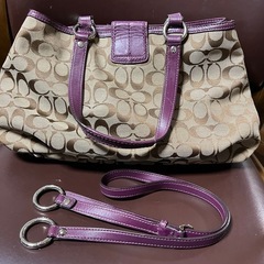 coach ショルダーバッグ　ボルドーの画像