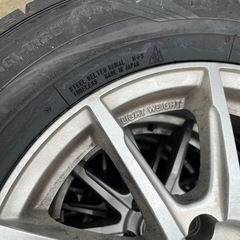 DUNLOP スタッドレスタイヤ 215/65R16 4本セットの画像