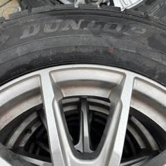 DUNLOP スタッドレスタイヤ 215/65R16 4本セットの画像