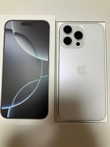 iPhone16 Pro Max 256GB ホワイトチタニウム　⭐️おまけ付き⭐️