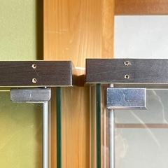 IKEA デトルフ　3連　ガラスショーケース　の画像