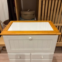カントリー　キャビネット　棚の画像
