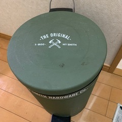 ゴミ箱　ダストボックス
の画像