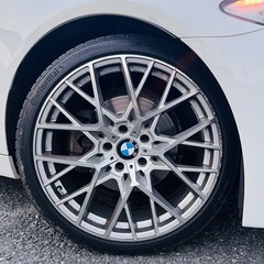 BMW 5シリーズ ホワイト2年車検付き‼️の画像