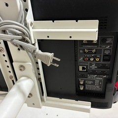 WELLスタンド台付きSHAPテレビの画像