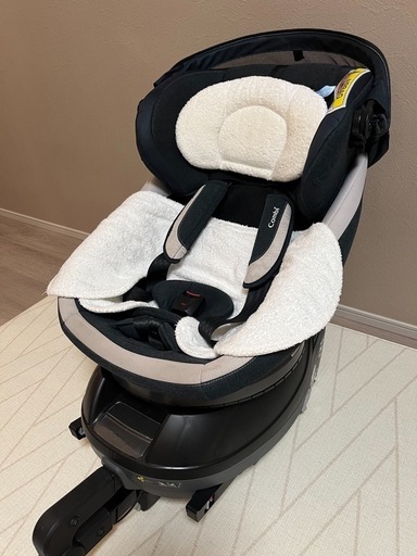 conbi クルムーヴスマート　回転式チャイルドシート