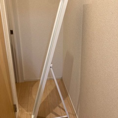 ニトリ　スタンドミラー　ホワイトの画像