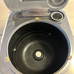 炊飯器の画像