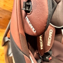 レカロチャイルドシート/RECARO startx/シートベルトタイプ/コンビの画像