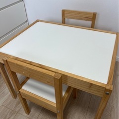 IKEA 子供用　キッチン　テーブルイスセット
の画像
