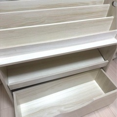 絵本ラック 絵本棚　 本棚の画像