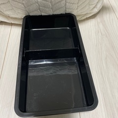 お弁当箱の画像
