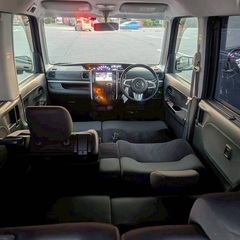 26年式軽ターボ☆月々9千円〜分割可❗️車検2年付き！【名義変更代込み】広い車内！大人気‼️ダイハツ タントカスタム☆Bluetooth対応ナビ付き☆走行中DVD見れます☆純正アルミ☆事故修復歴無し☆両側電動スライドドア☆ドライブレコーダー☆そのまま乗って帰れます！の画像