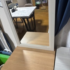 9月20日まで　ドレッサー椅子付きの画像