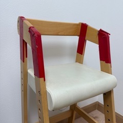 子ども用椅子の画像