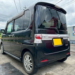 低走行6万キロ台☆月々1万円〜分割可❗️車検2年付き！【名義変更代込み】広い車内！大人気‼️ダイハツ タントカスタム☆SDナビ付き☆走行中DVD見れます☆純正アルミ☆事故修復歴無し☆電動スライドドア☆ドライブレコーダー☆そのまま乗って帰れます！の画像