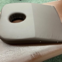 高田ベット限定品　ホット機能付き施術台&胸当て枕【残り一台】の画像
