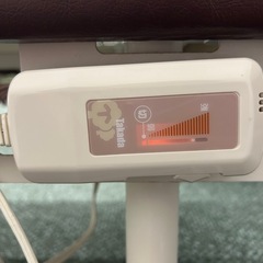 高田ベット限定品　ホット機能付き施術台&胸当て枕【残り一台】の画像