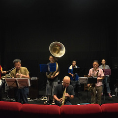 管楽器中心のブラス系バンド、メンバー募集中です。