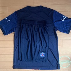 激安！サッカーユニフォーム！新バージョンPSG、Mサイズ、ネームなし、上下セットの画像