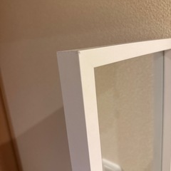 木製スタンドミラーの画像