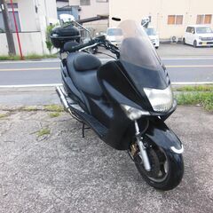 YAMAHA マジェスティ125FI カスタム ブラック セル始動 オイル交換他 お金かけ整備　納車整備点検済み　登録後すぐ乗り出せます。直接引き渡し　配送手配も可の画像