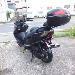 YAMAHA マジェスティ125FI カスタム ブラック セル始動 オイル交換他 お金かけ整備　納車整備点検済み　登録後すぐ乗り出せます。直接引き渡し　配送手配も可の画像