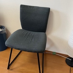 ニトリ　ダイニングチェア　ソフト　グレーの画像