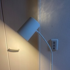 フロアランプの画像