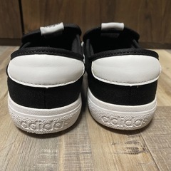 adidas ☆バルクRAID3R ライフスタイルスケートボーディングスリッポンの画像